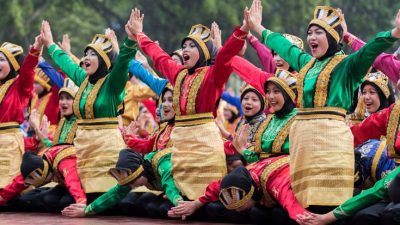 Tari Saman: The Soulful Dance of Aceh